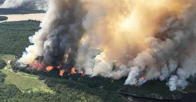 Wildfires and Air Quality Effects image